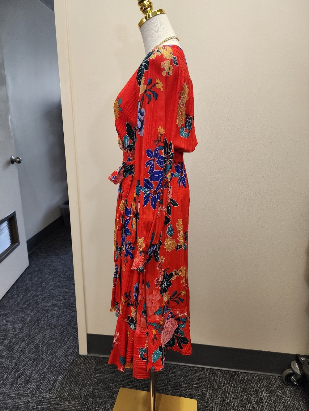 Anthropologie Red Floral Wrap Midi Dress Size 2 - Picture 5 of 10